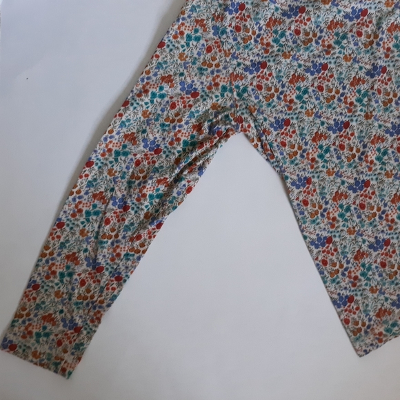 Lizsport Large Long Sleeved Floral Shirt - Picture 4 of 5